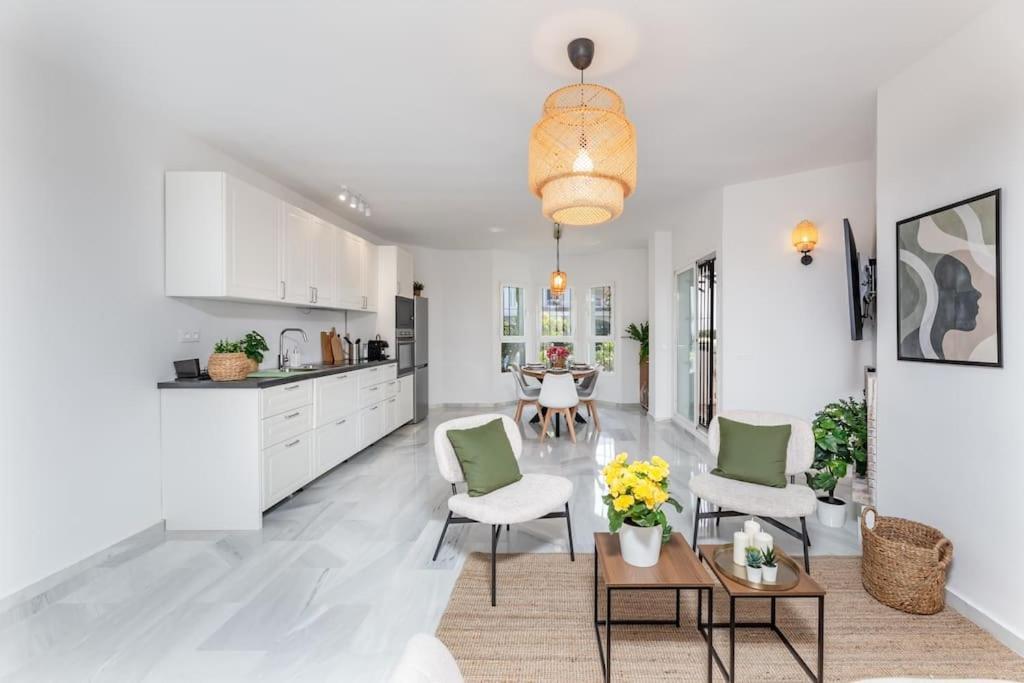 New Naranjos De Close To Sea Rdr394 Marbella